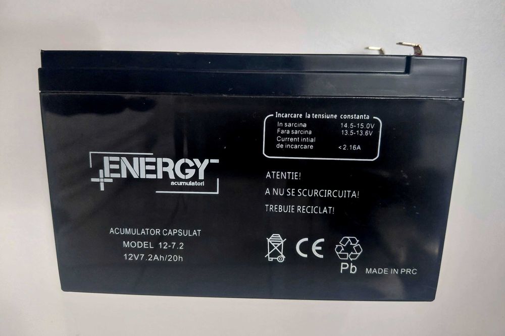 2 Acumulatori 12V la pret de 50 lei