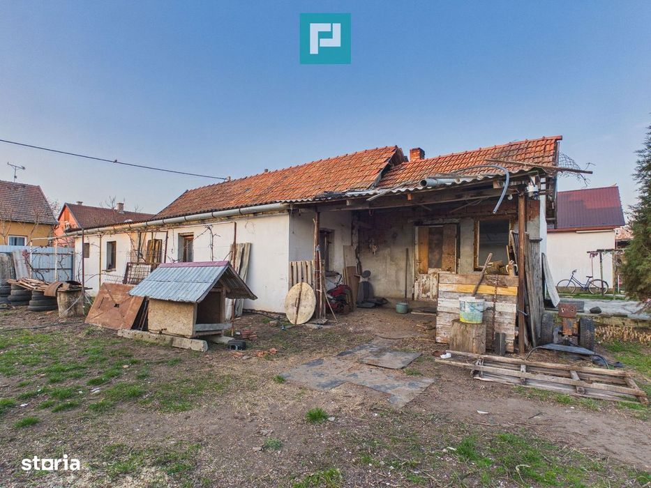 Casă din 2 corpuri cu 5 camere în  Lőkösháza