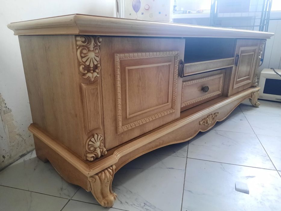 Подставка под ТВ