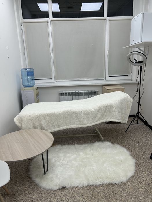 Ищу напарницу в кабинет