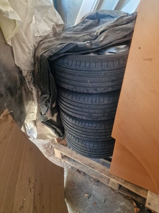 Genti cu cauciucuri 205/50/17