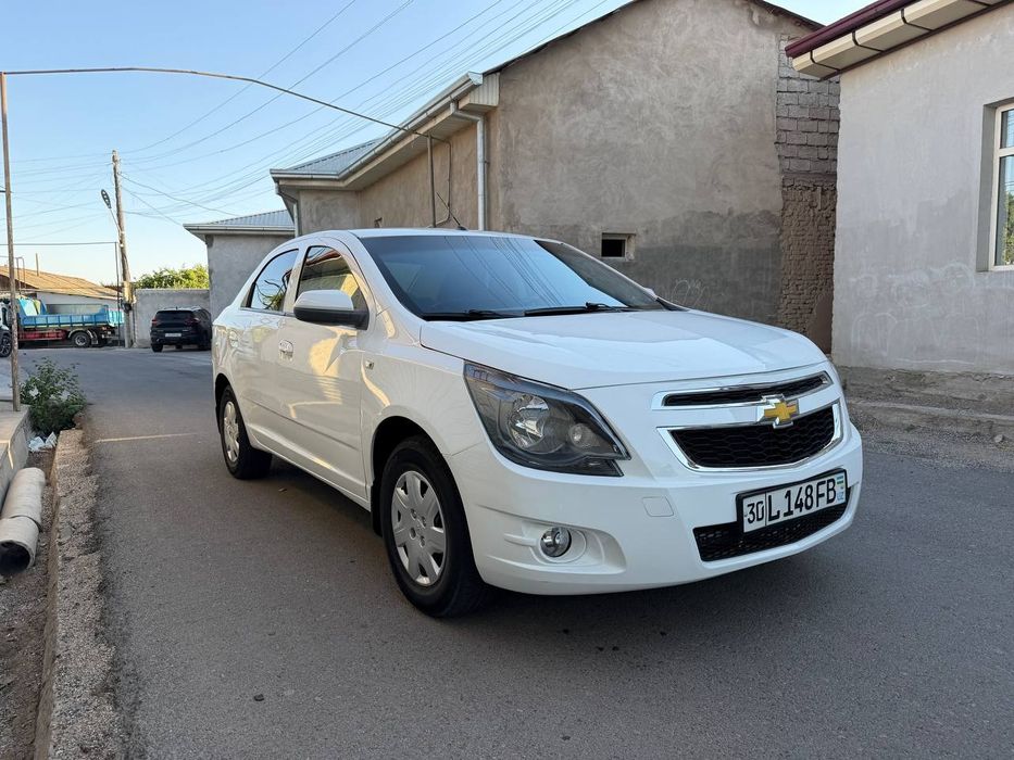 Продается Шевроле кобальт механика 2013 год. Пробег 162000