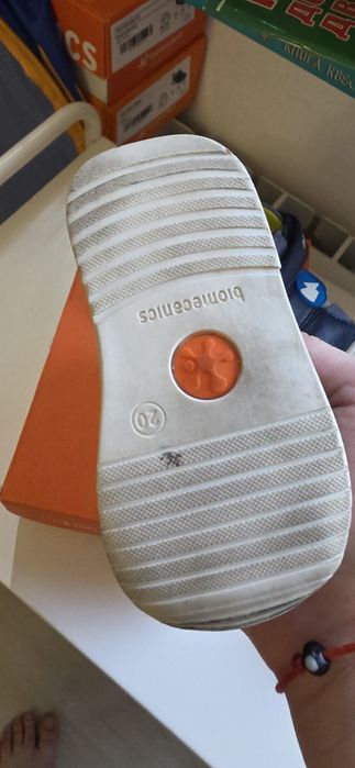 Продам сандали biomechanics