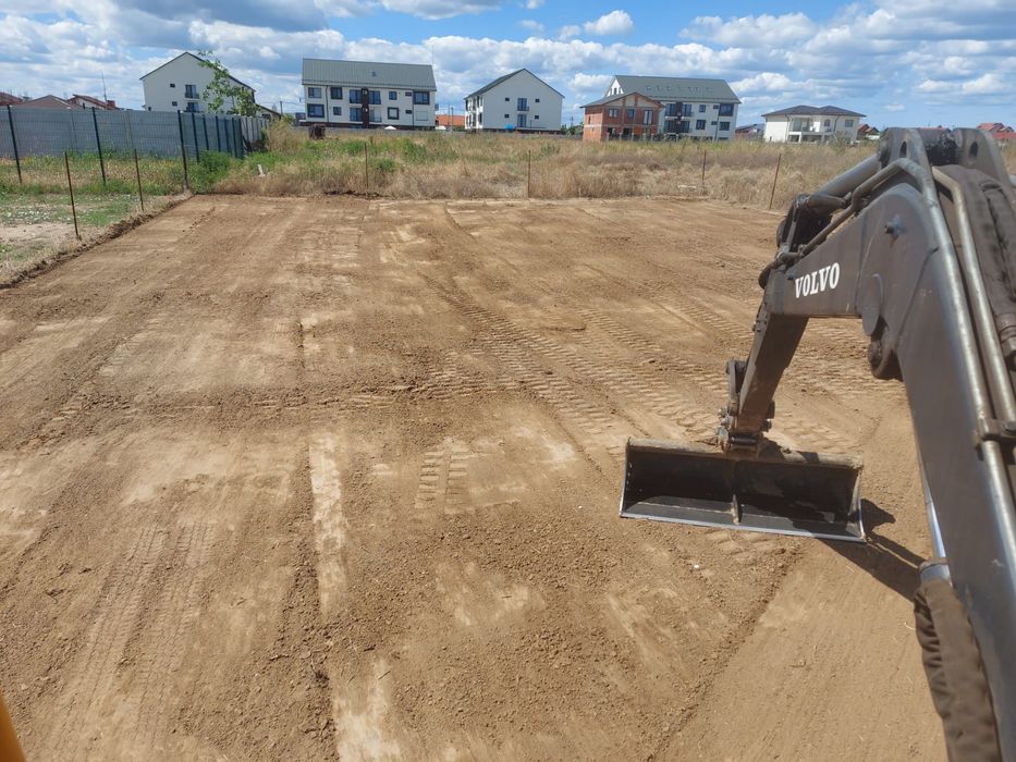 Închiriez MINIEXCAVATOR mini buldo excavator escavator miniescavator