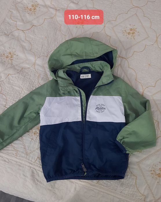 Geaca H&M primăvara baieti 110-116 cm