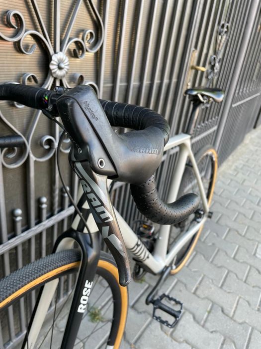 Gravel Rose Backroad Carbon