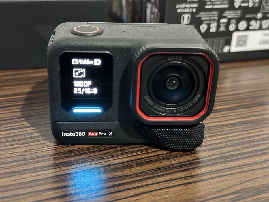 Camera actiune insta360 ace pro2