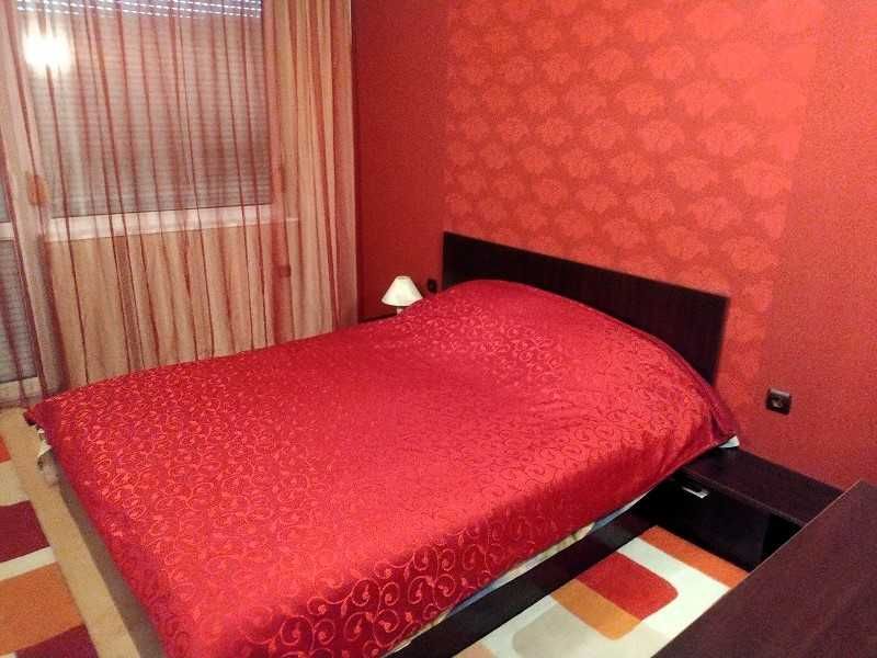 Дава се под наем Тристаен апартамент в Варна, Базар Левски - 90 кв.м за 765 € - Снимка #12