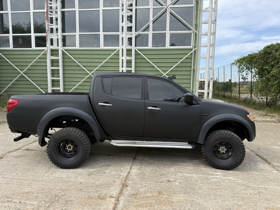 Mitsubishi L200