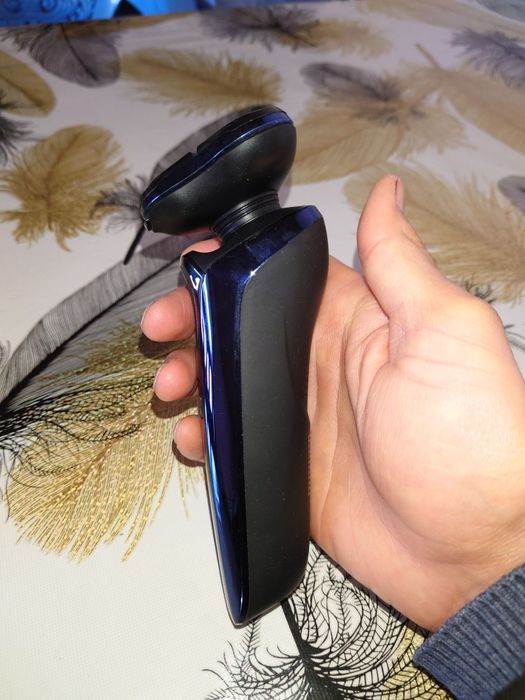 Машинка для бритья бороды Polaris"