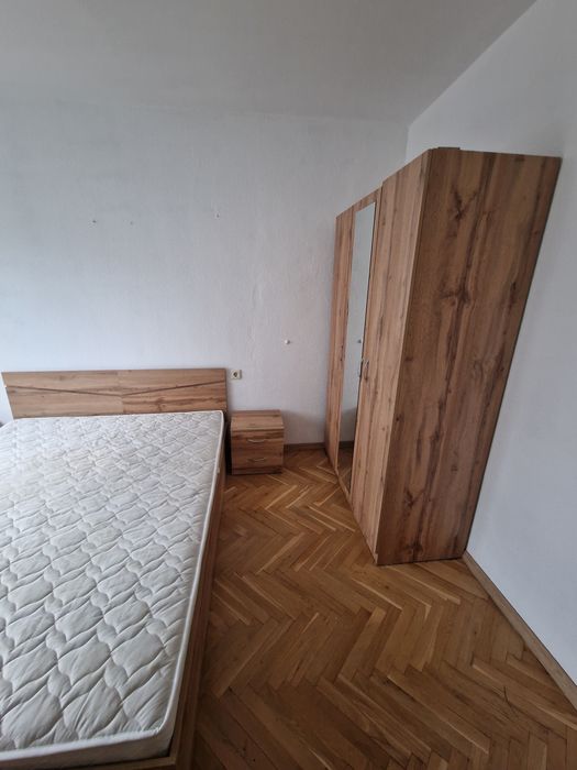 Стая под наем – Манастирски ливади