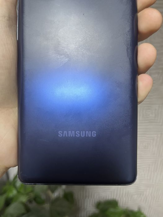 Самсунг S20 FE