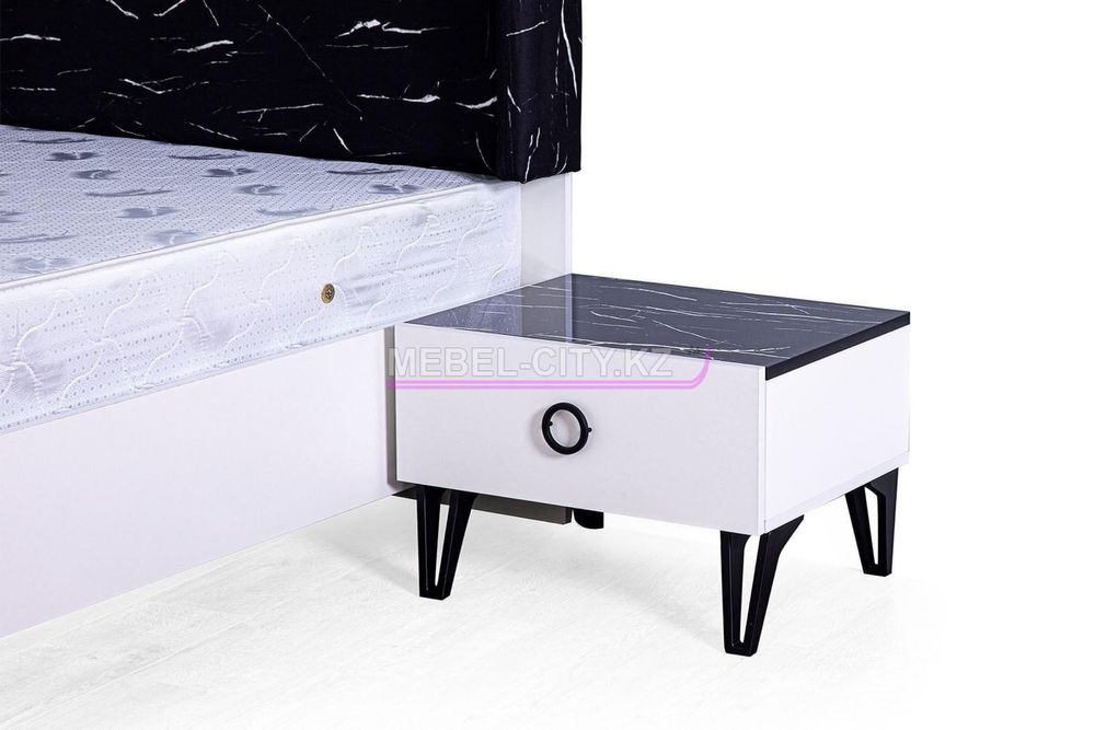 Продается Спальный Гарнитур + Матрас в подарок