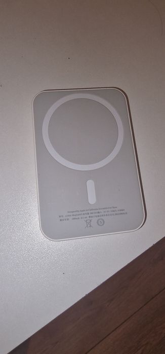 Продам apple magsafe  battery pack