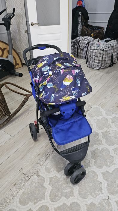 Прогулочная коляска