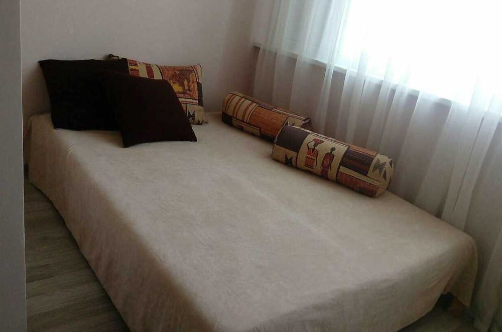 Дава се под наем Двустаен апартамент в Бургас, Център - 54 кв.м за 94.35 € - Снимка #3