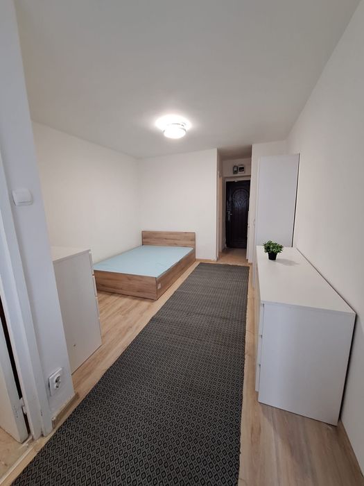 Inchiriez garsoniera