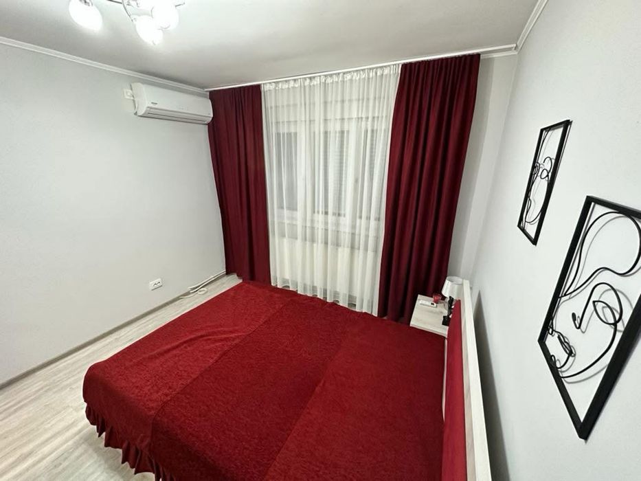 Ofer spre inchiriere Apartament 2 Camere / Decomandat zona Strazii Aleea Mircesti