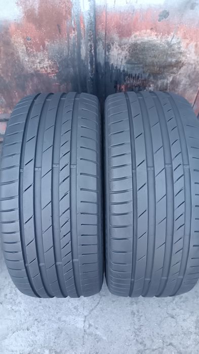 245/40/18 Kumho .