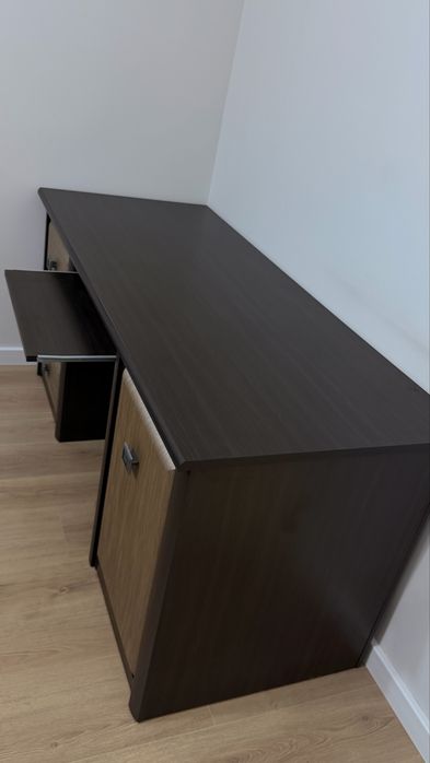 Стол и стенка турецкого производства