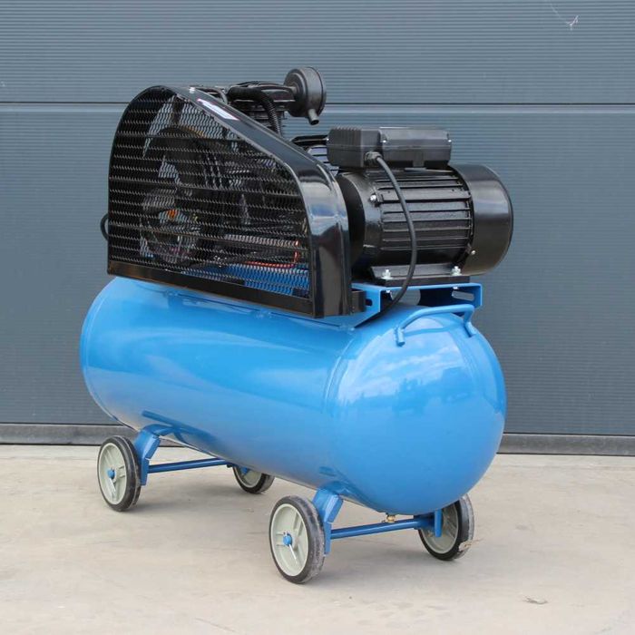 Компресор за въздух Air TACH с обем на съда 100 литра, 12.5 бара
