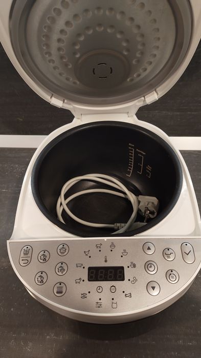 Мултикукър Philips All in one