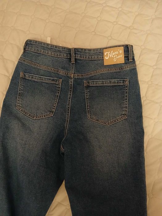Дамски дънки тип mom jeans