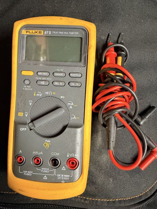 Fluke 1664FC , 87V