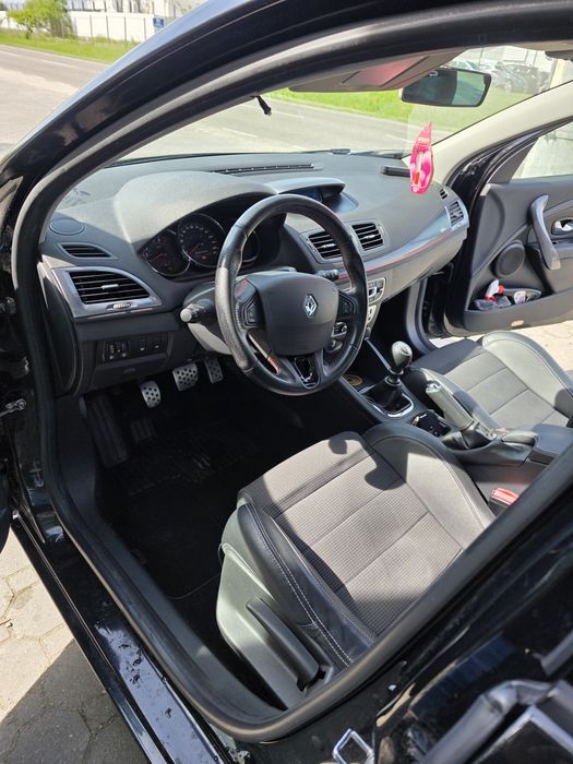 Proprietar vand renault megane 3 1.2 132 cp 2015