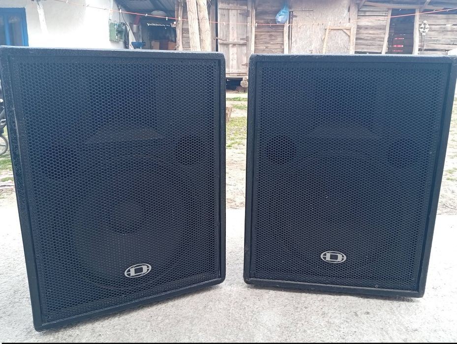 Vând boxe și mixer ptr nunți