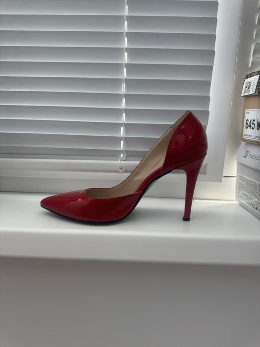 Продам туфельки в идеальном состоянии