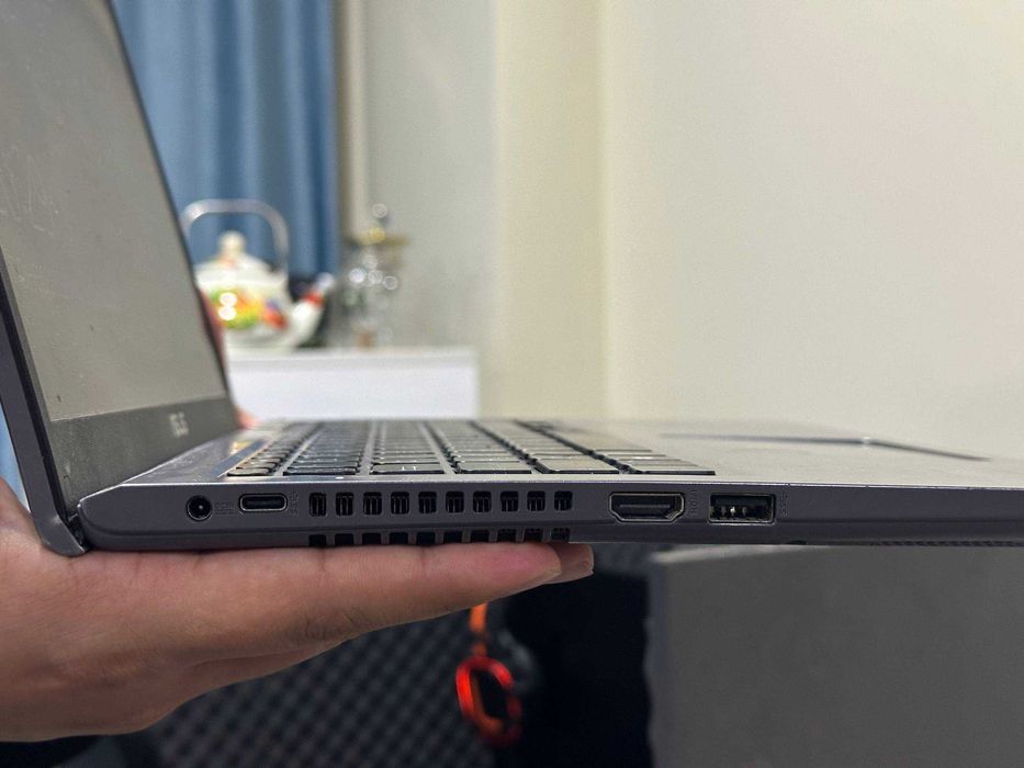 ASUS VivoBook 15 X515JA