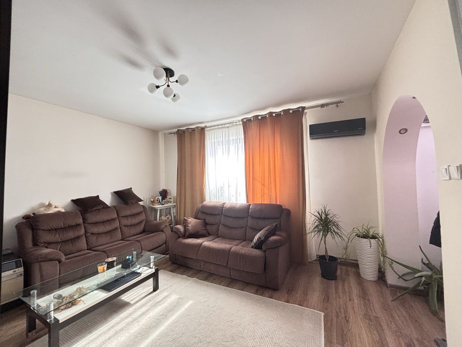 Casa de vanzare Gaesti, 2700 mp