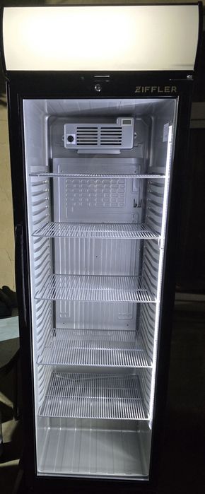 Холодильник Витрина "ZIFFLER"  сотилади