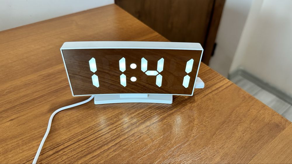 Електронен часовник