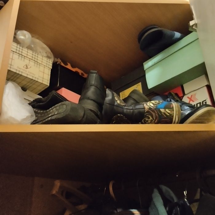 Продам шкаф в прихожую