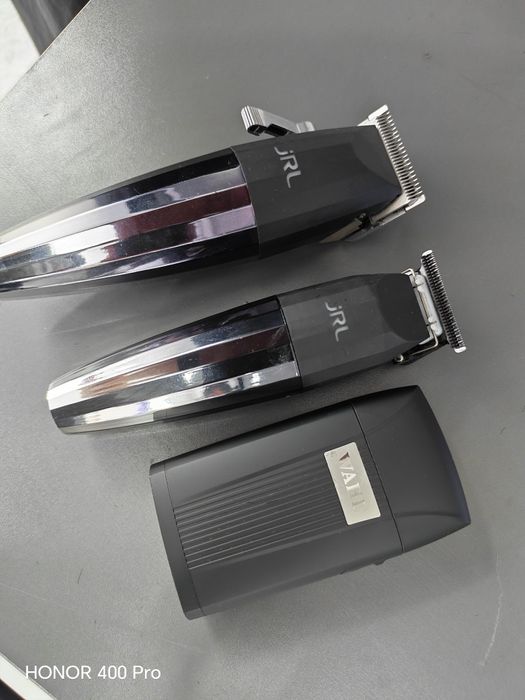 Продам комплект машинок JRL