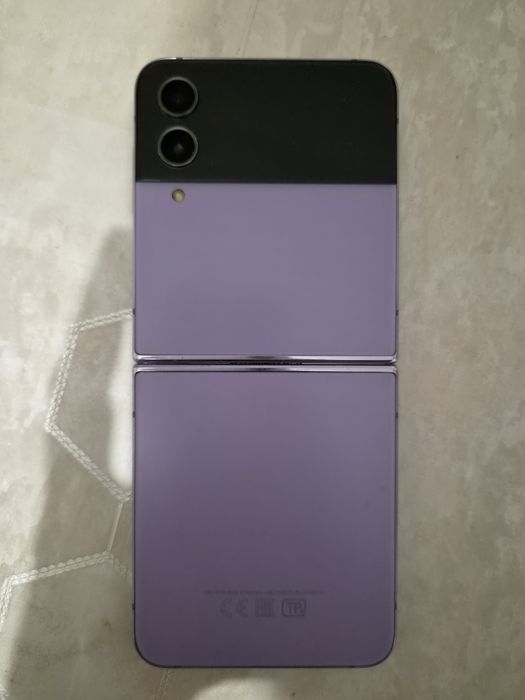 Galaxy Z Flip4 за 200000тг