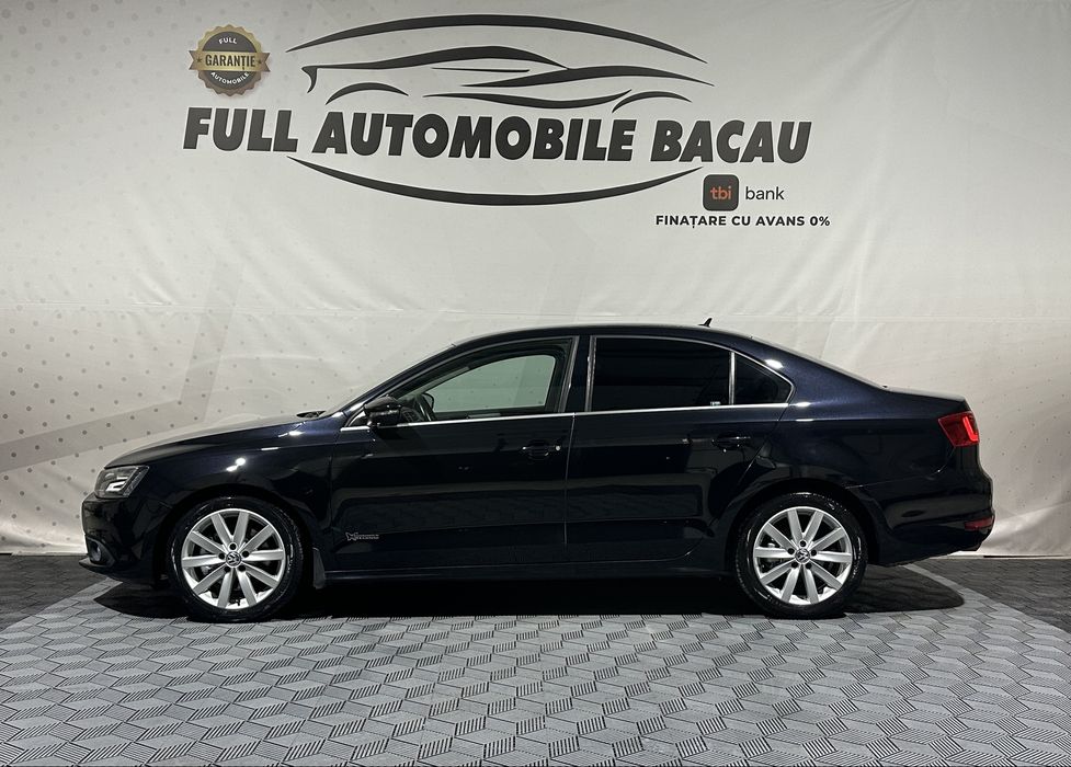VOLKSWAGEN Jetta 2012 — imagine 5
