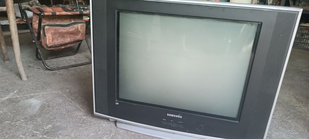 Телевизор самсунг