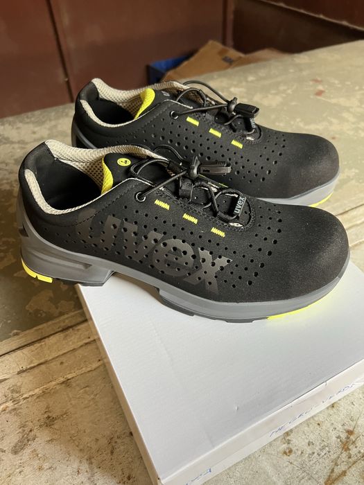 Vand pantofi protectie Uvex marimea 43