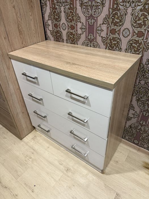 Продам комод с мдф.