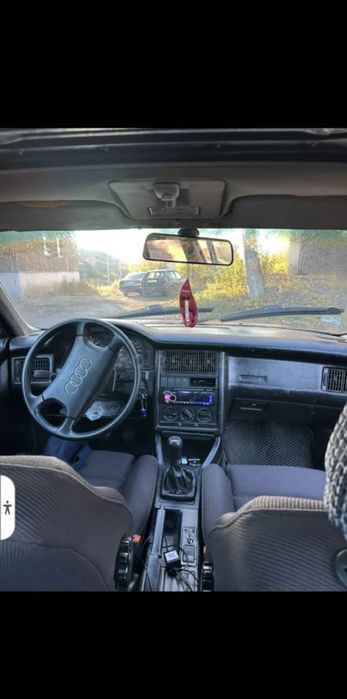 Audi 80 2.0 бенз 500.000тг