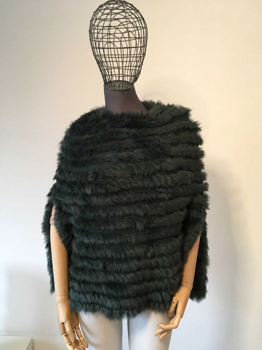 MARELLA пончо с косъм заек М