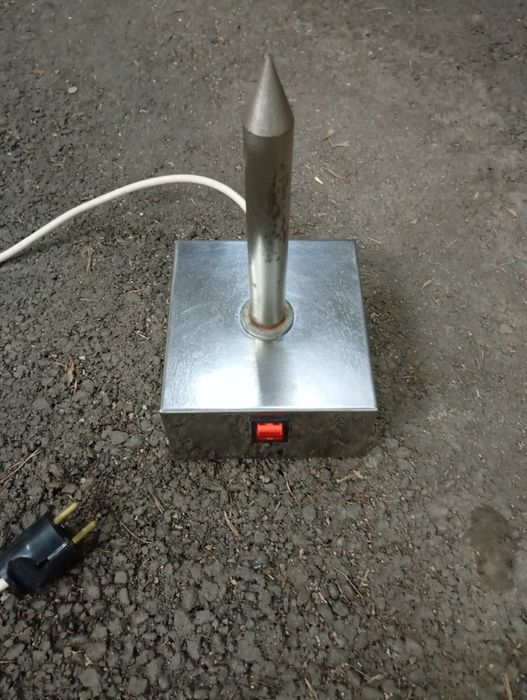 Продавам машина за ход дог.