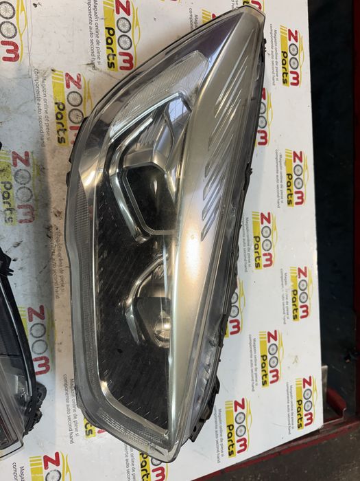 Far stanga dreapta xenon Ford Kuga 2 facelift 2016-2020