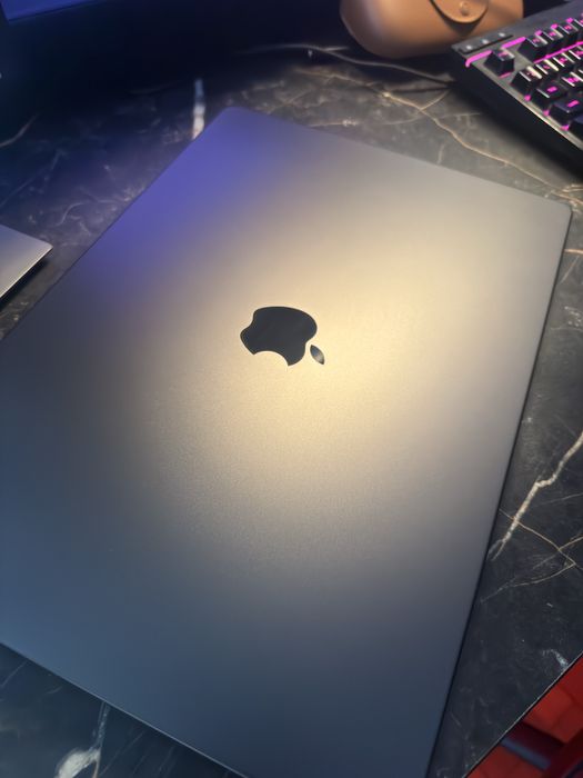 Macbook Pro 16 36/512 SpaceBlack