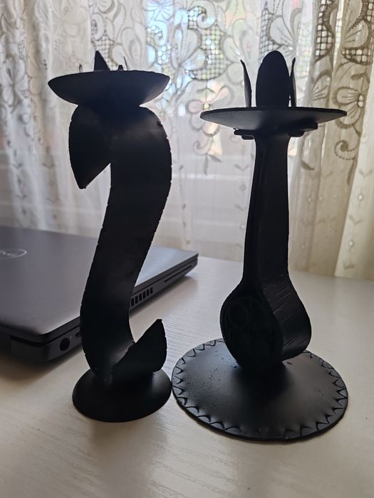 Ковани свещници -2бр.