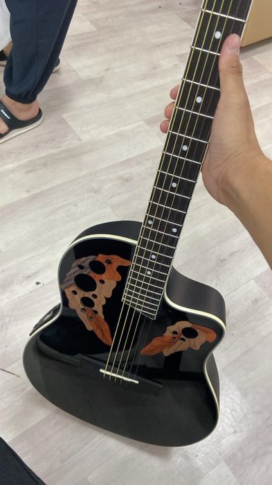 Продам гитару Adagio MDR4120