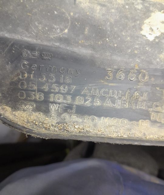 Capac motor 038103925aj Volkswagen VW Golf 4  [din 1997 pana  2006] seria